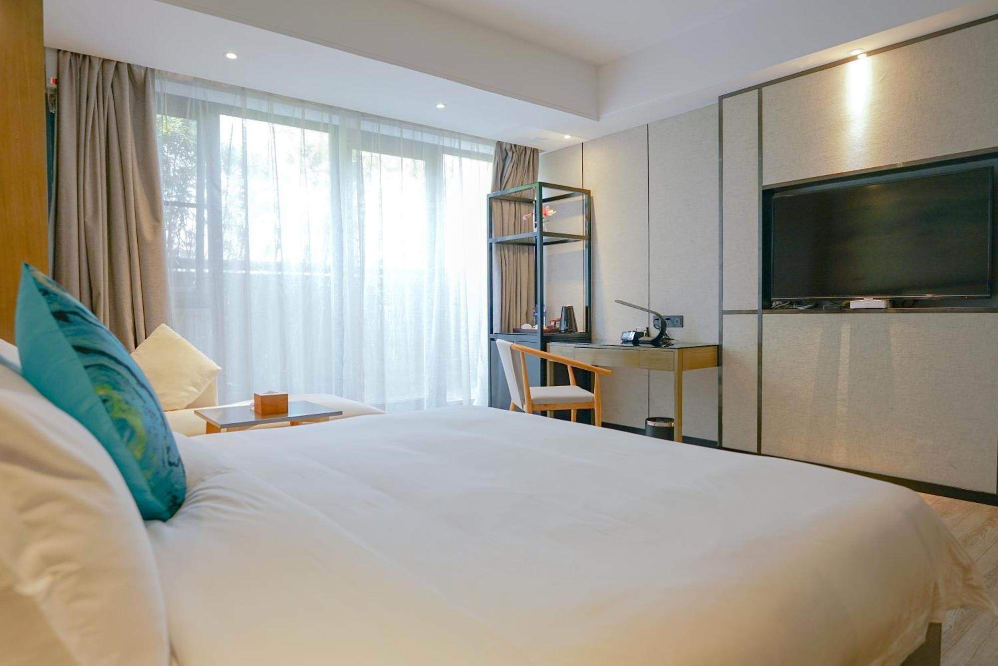 Paco Hotel-Guangzhou Tiyu Xilu Metro Branch Bagian luar foto