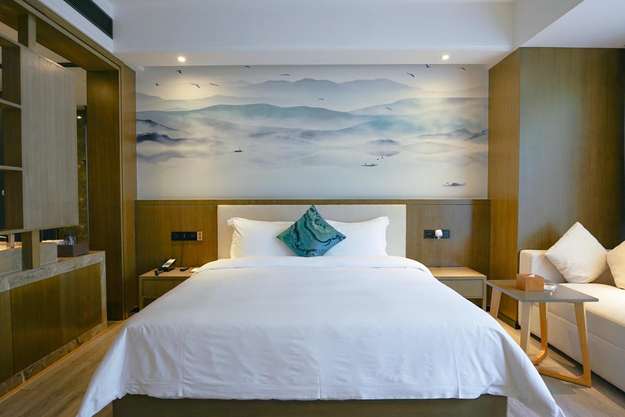 Paco Hotel-Guangzhou Tiyu Xilu Metro Branch Bagian luar foto