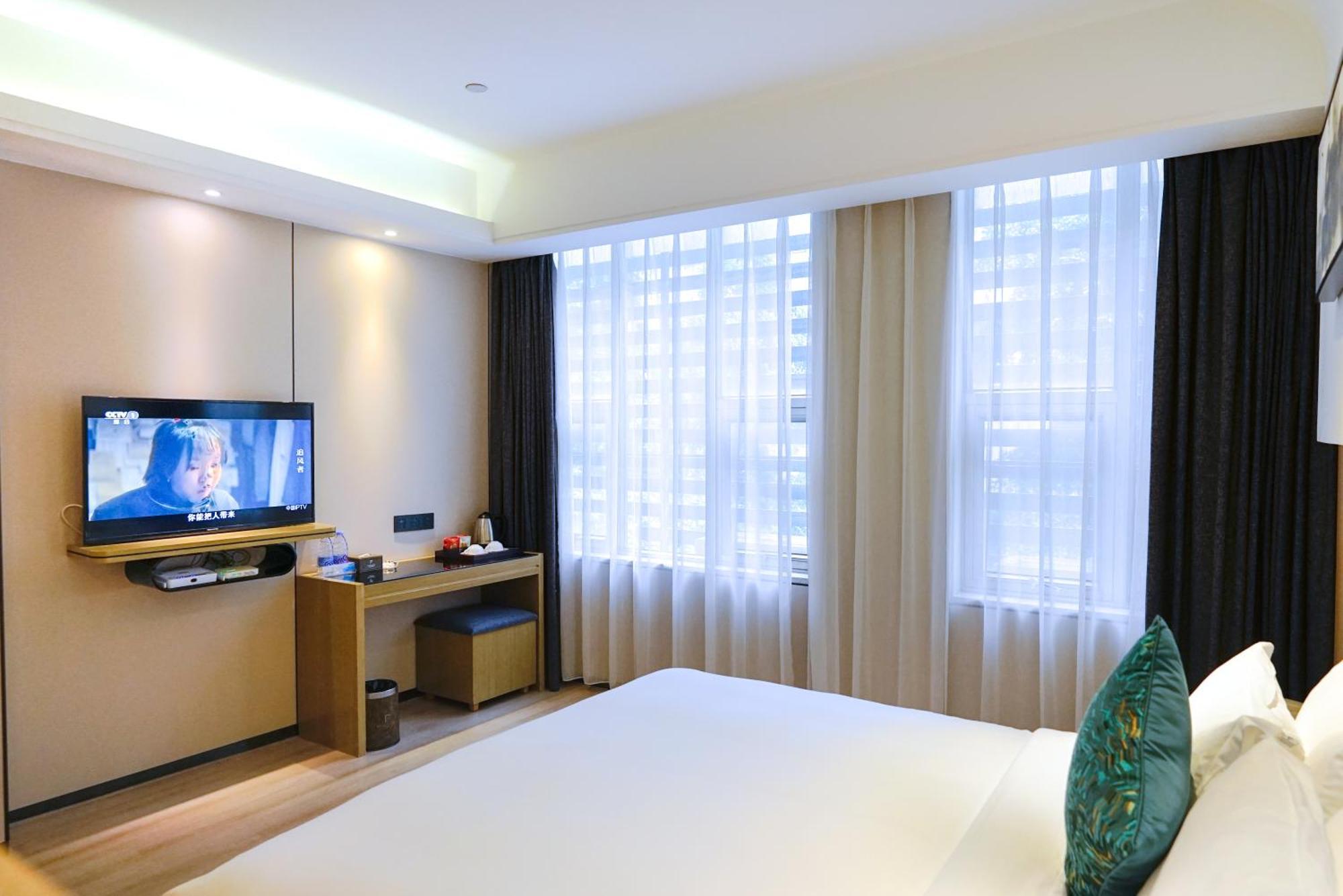 Paco Hotel-Guangzhou Tiyu Xilu Metro Branch Bagian luar foto