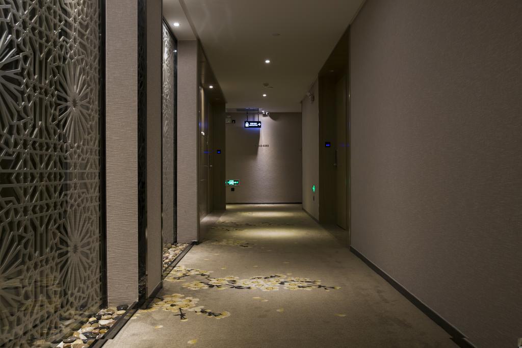 Paco Hotel-Guangzhou Tiyu Xilu Metro Branch Bagian luar foto